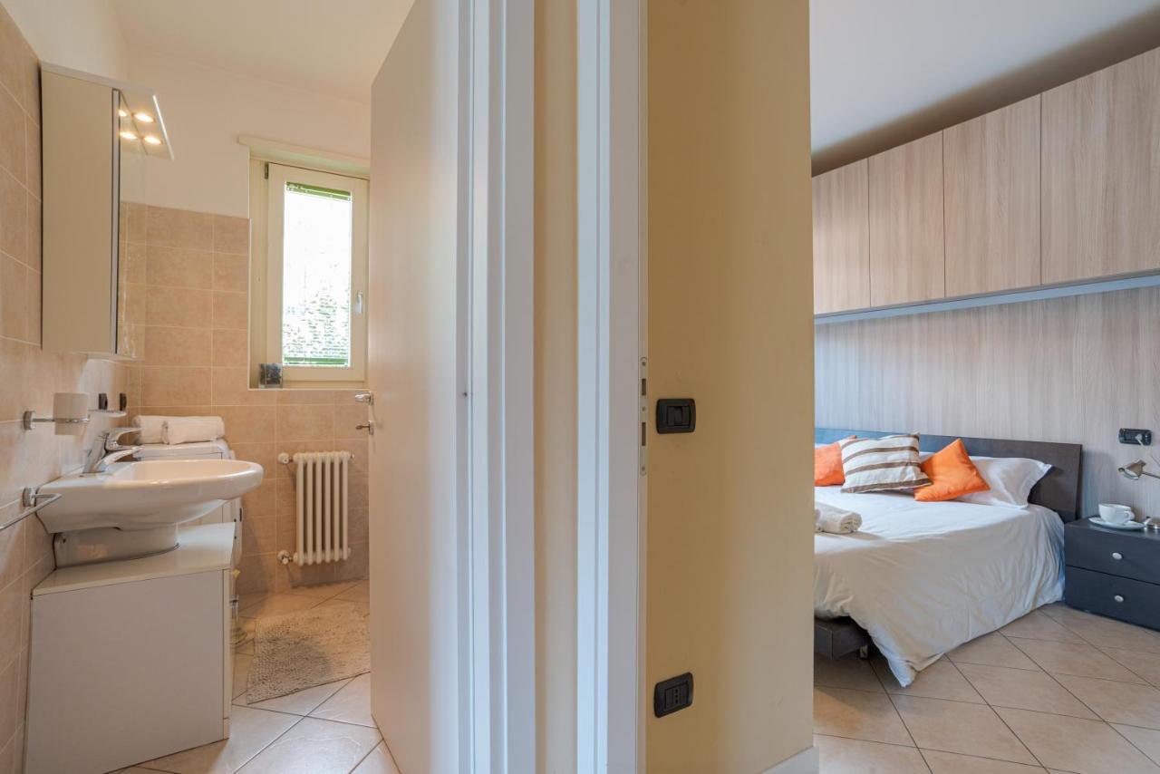 Lake Como Apartment With Balcony And Private Parking Ossuccio Eksteriør billede