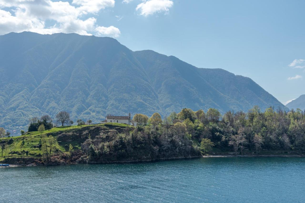 Lake Como Apartment With Balcony And Private Parking Ossuccio Eksteriør billede